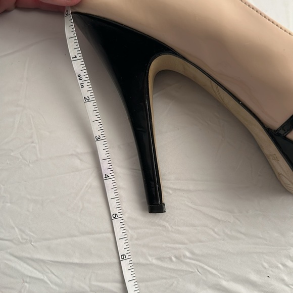 Enzo Angiolini Savoye nude and black patent leather platform peep toe heels - Picture 9 of 9